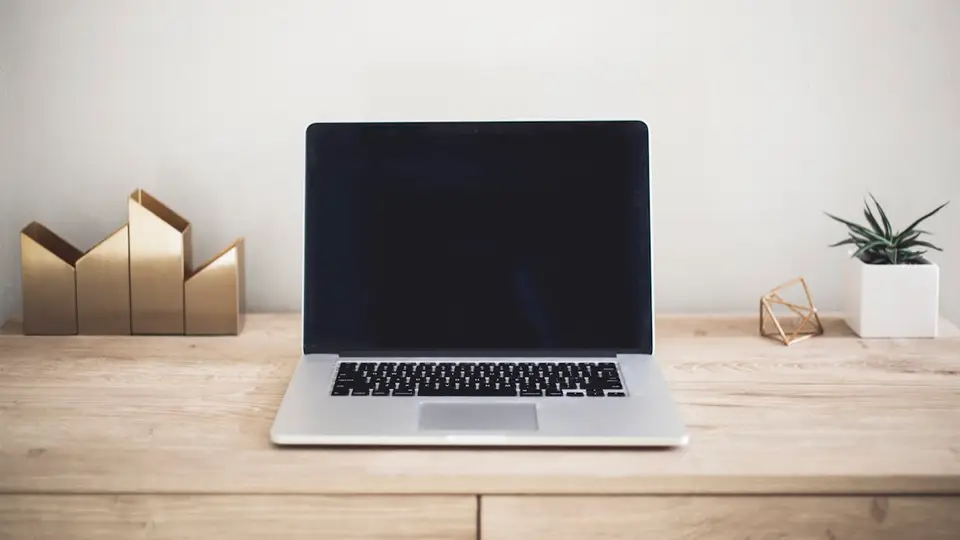 Agente IA para inmobiliarias: responder leads de Idealista en 5 minutos